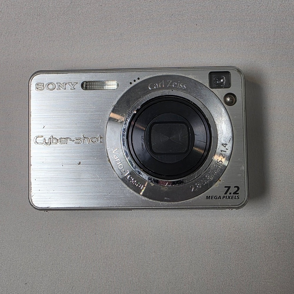 Sony Cyber-shot DSC-W110 Digital Camera 7.2MP Carl Zeiss 4x Zoom Y2K PARTS ONLY